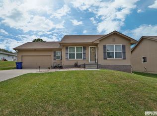 260 Eastwood Dr, Louisville, NE 68037