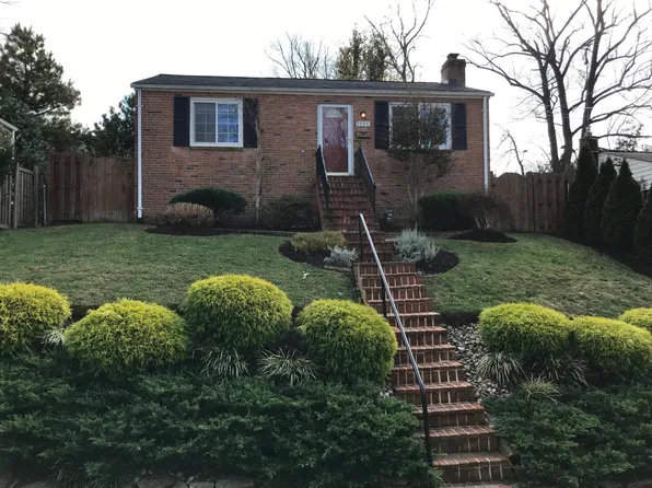 2924 Faulkner Pl, Kensington, MD 20895