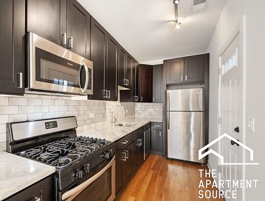 1st image of 2217 W Eastwood Ave Unit 1