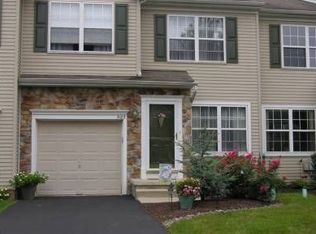 3103 Pine Glen Ct, Phoenixville, PA 19460