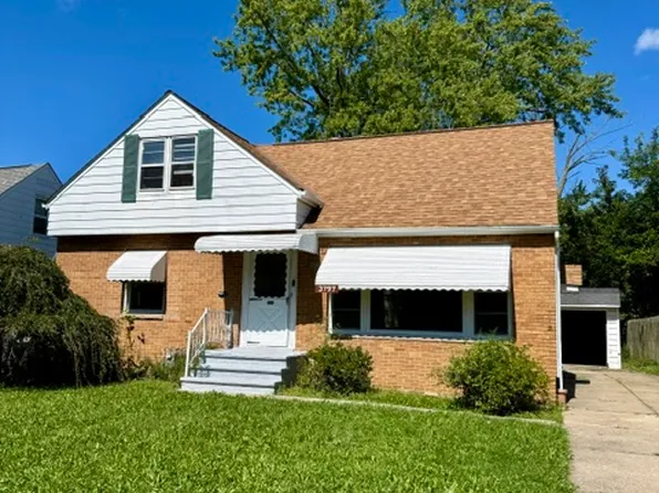 3797 Wallingford Rd, South Euclid, OH 44121