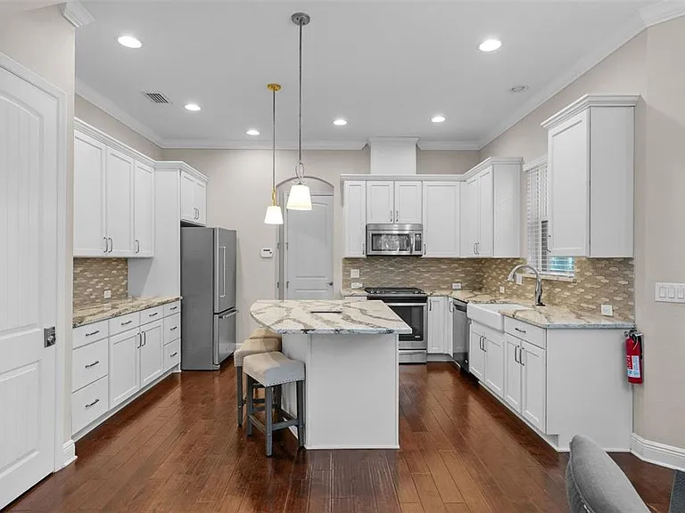 214 S Habana Ave #1 — Photo 6