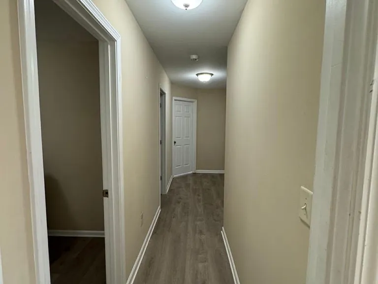 1620 Shire Village Dr — Photo 28