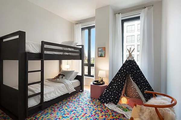 Sold by Nest Seekers International | media 19