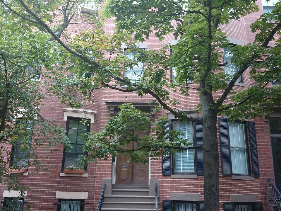 2nd image of 21 Hanson St