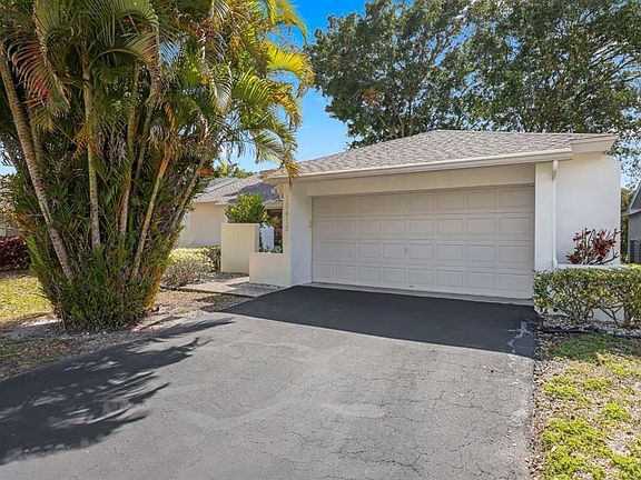 3rd image of 10618 180th Pl S