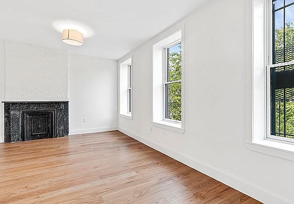 4th image of 254 Stuyvesant Ave Floor 3