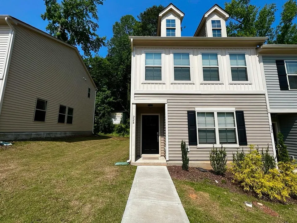 228 Spark St #228