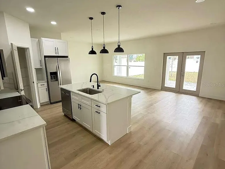 13277 Center Ave — Photo 9
