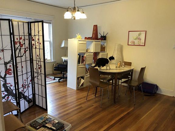 3rd image of 1955 W Sunnyside Ave APT 3