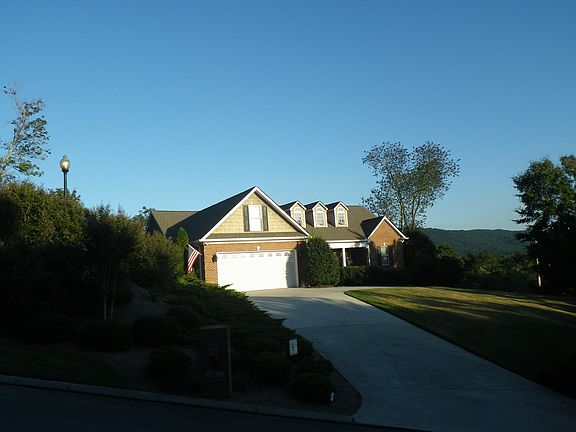 Beautiful bermuda sod yard 
