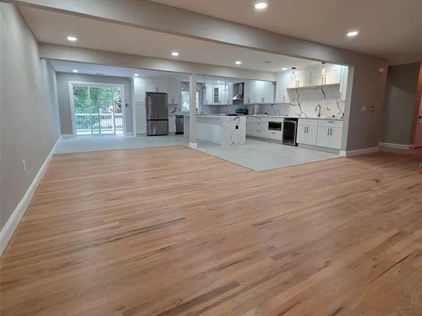 482 Tulane Court, Paramus, NJ 07652