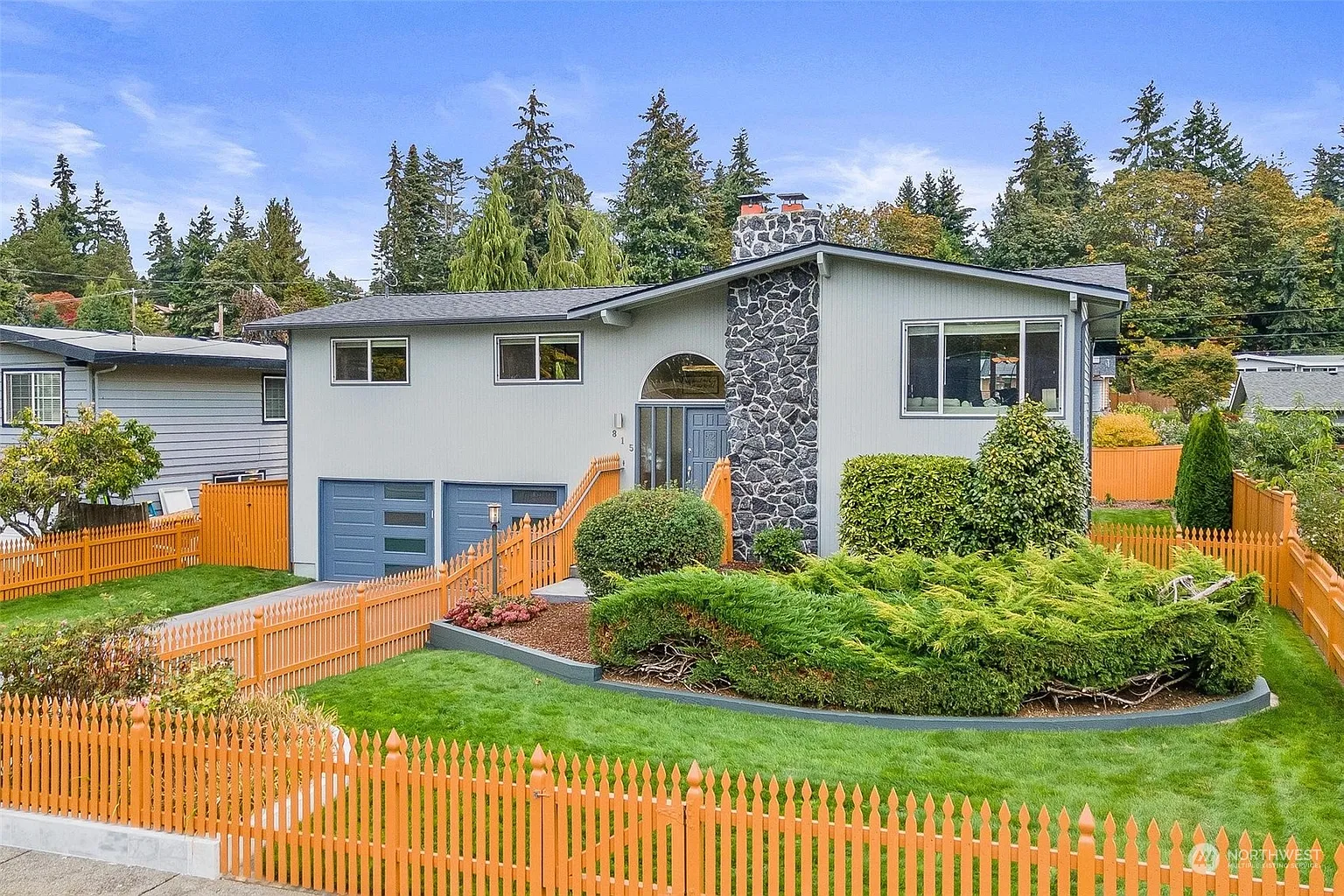 815 14th Way SW photo 1