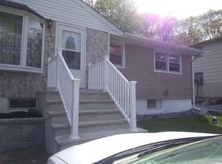 60 Hopatchung Rd, Hopatcong, NJ 07843