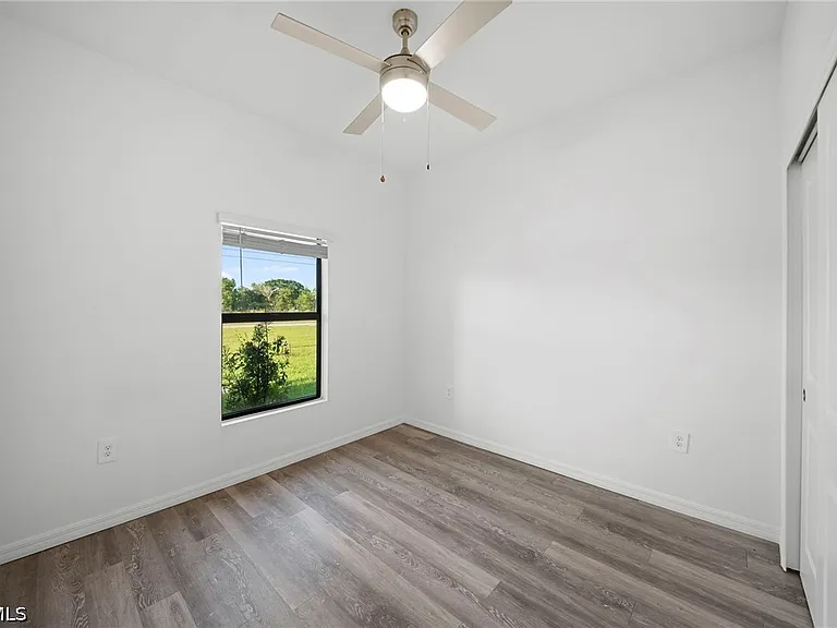 26481 Sandhill Blvd — Photo 5