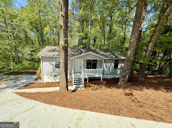 140 Rosewood Dr, Dallas, GA 30132