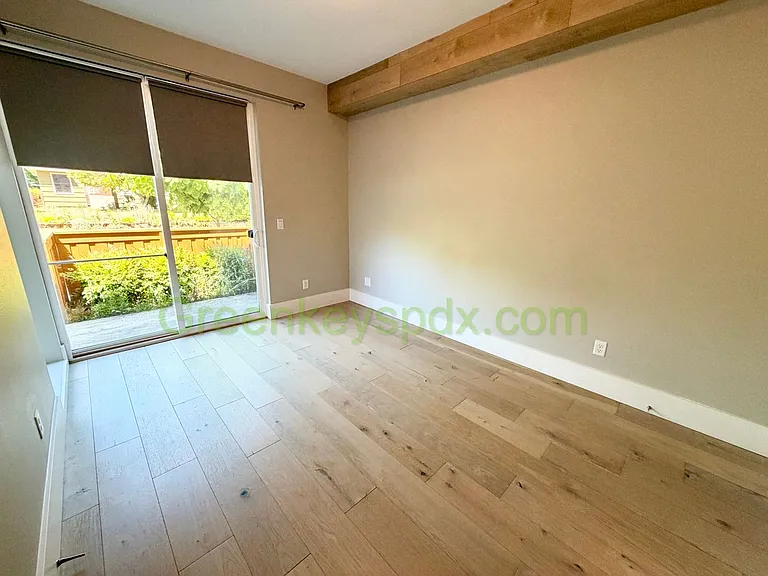 6064 NE 42nd Ave — Photo 17