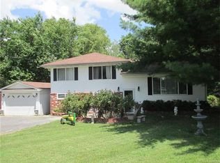 318 May Ave, Tilden, IL 62292