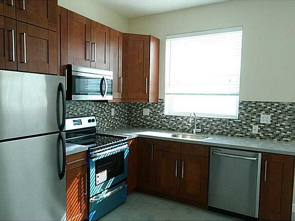 3rd image of 101 Washington Ave APT 10