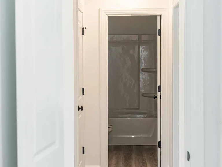 3361 Pepperpike Ct — Photo 18