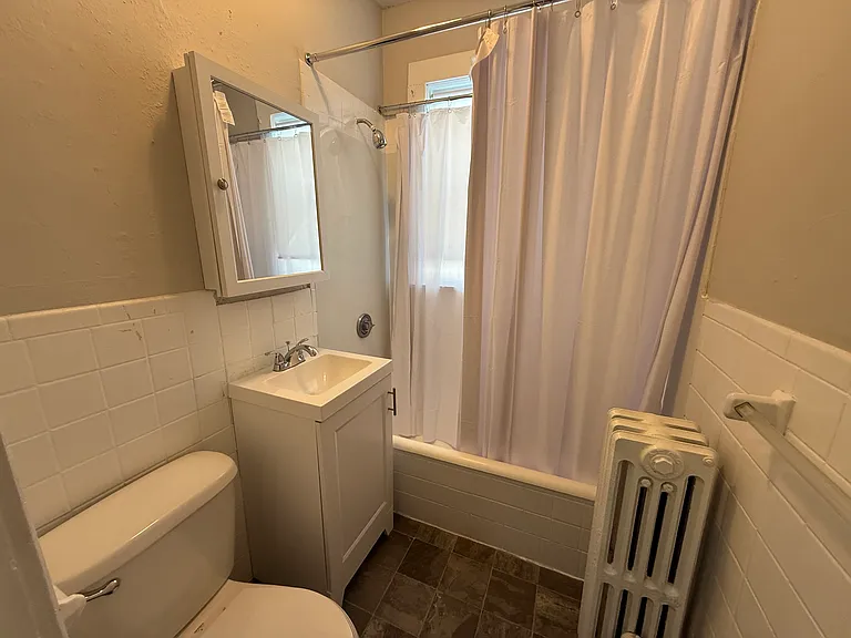 29 Lourdes Ave — Photo 11