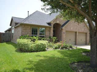 2907 Driftwood Bend Dr, Fresno, TX 77545