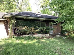 3996 Humbert Rd, Alton, IL 62002