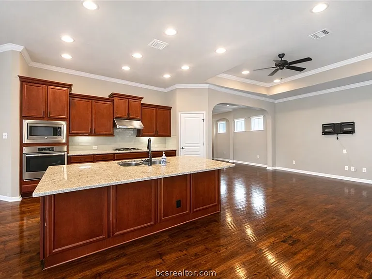 2607 Hailes Ct — Photo 4