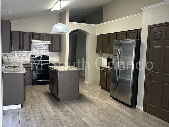 2nd image of 2707 Rivers End Rd