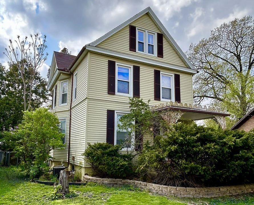 2nd image of 201 Willard Ave