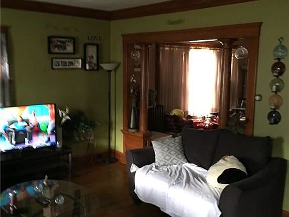 3rd image of 3704 Brooklyn Ave