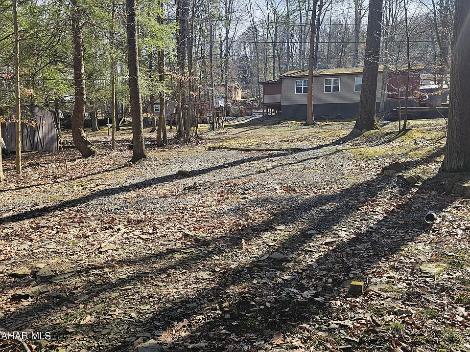2nd image of 395 Dutch Run Oval