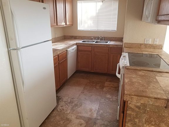 5th image of 3120 E Paradise Ln Unit 15