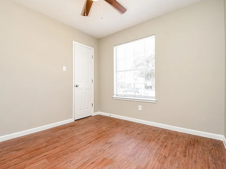7818 Summer Place Dr — Photo 25