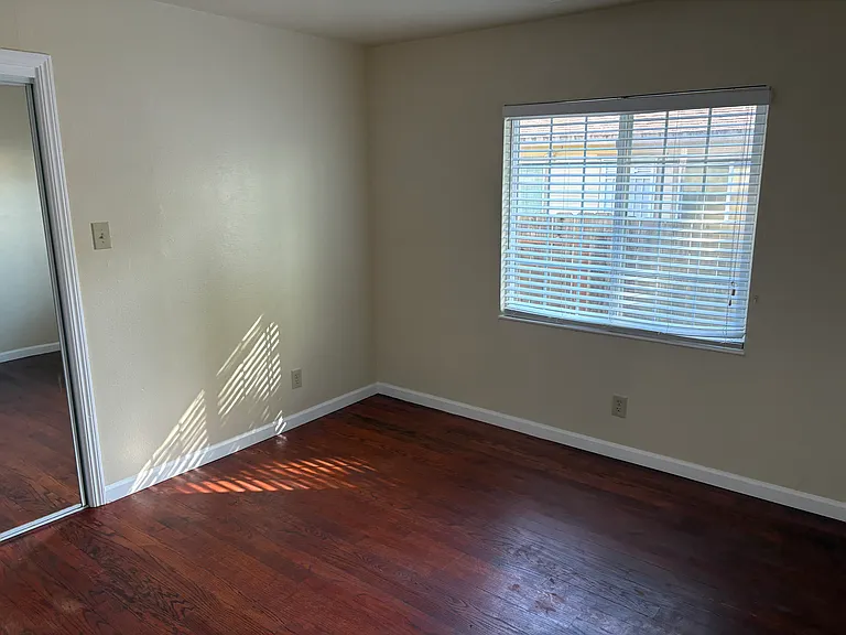 116 Carquinez St — Photo 19
