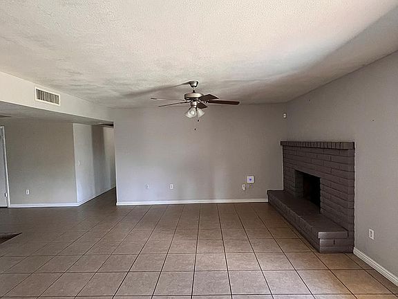 3rd image of 9615 N 58th Ln