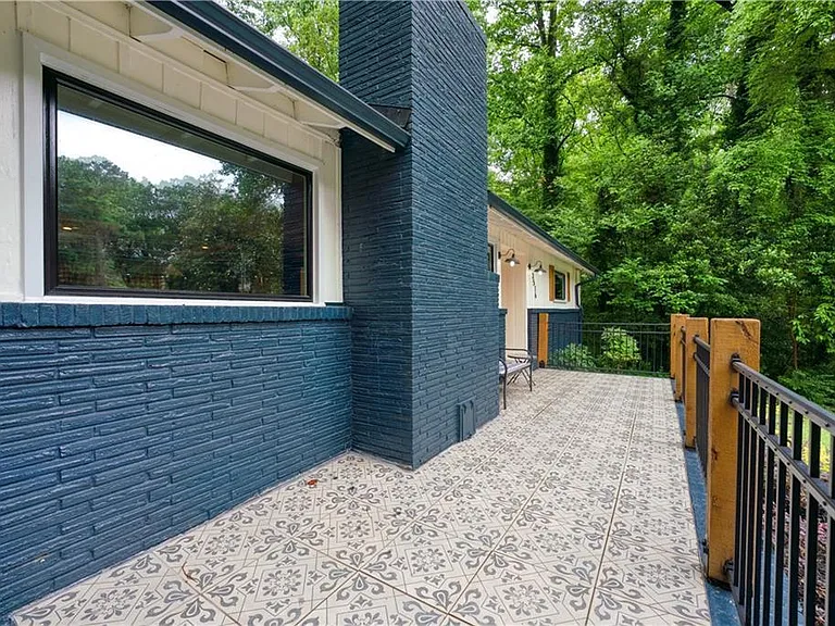 3516 Dale Ln SW — Photo 3