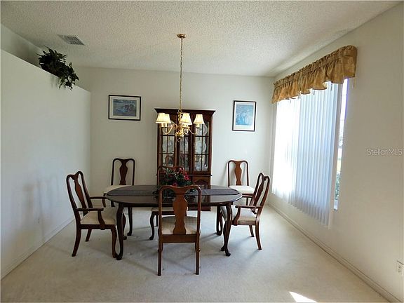 4th image of 2695 Scarborough Dr