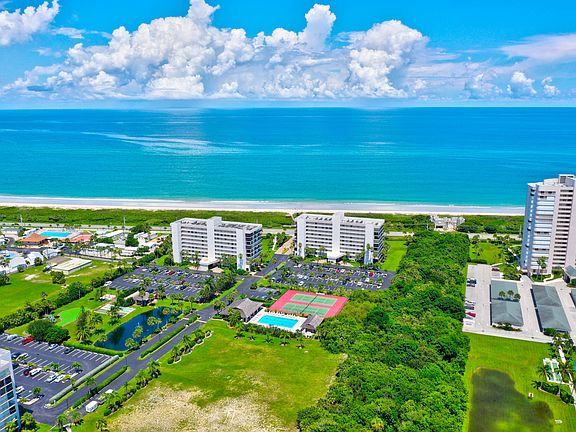 3rd image of 5055 North Highway A1a #706