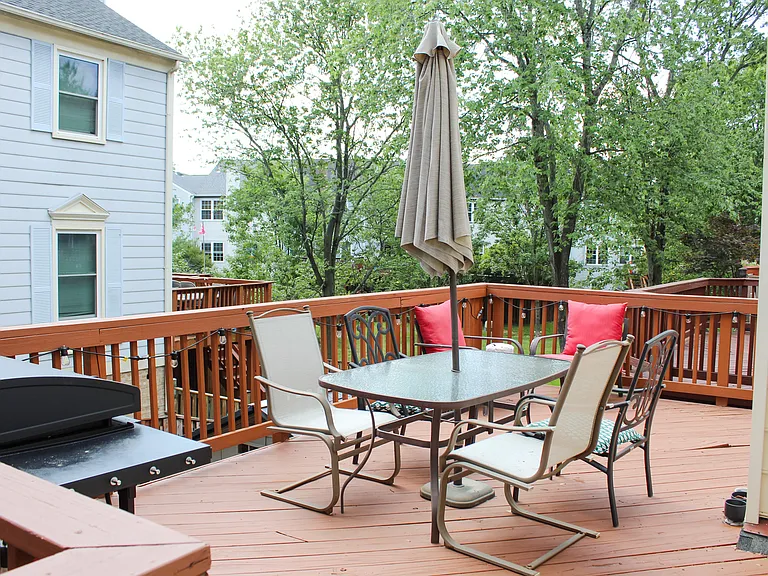 6145 Old Brentford Ct — Photo 5