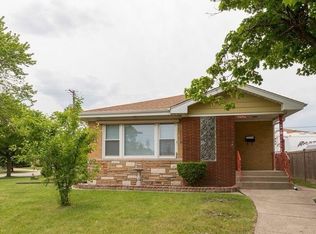 7636 N Waukegan Rd, Niles, IL 60714