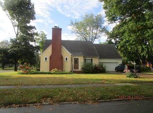 611 Cottage St, Sturgis, MI 49091