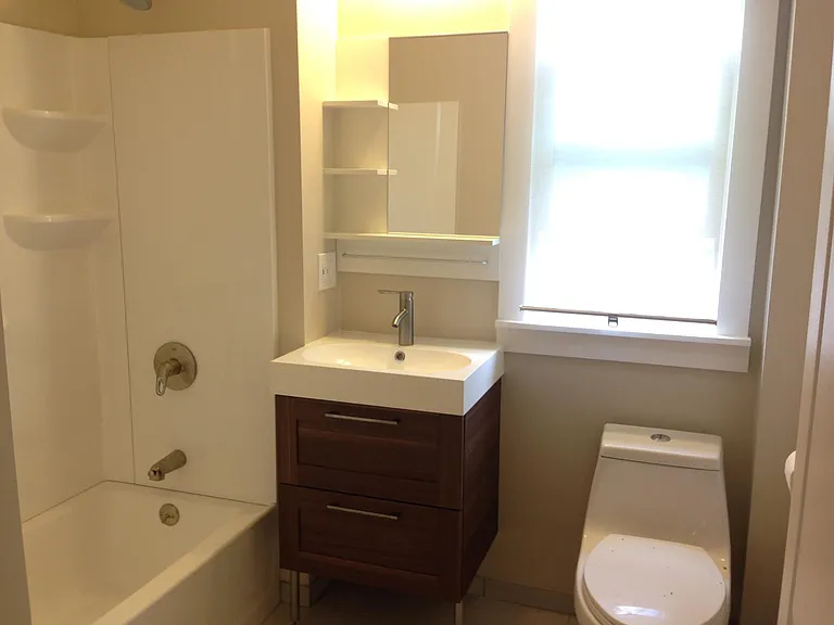 8023 N Berkeley Ave #1 — Photo 5