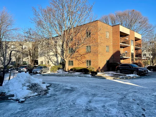 150 Lewis St APT 206, Lynn, MA 01902