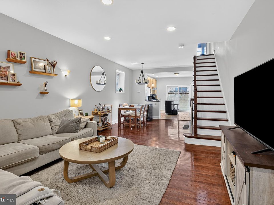 1st image of 1202 Gerritt St