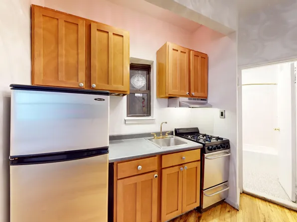 205 East 89th Street 2A image 5 of 6