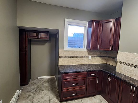 3rd image of 431 56th St Floor 1