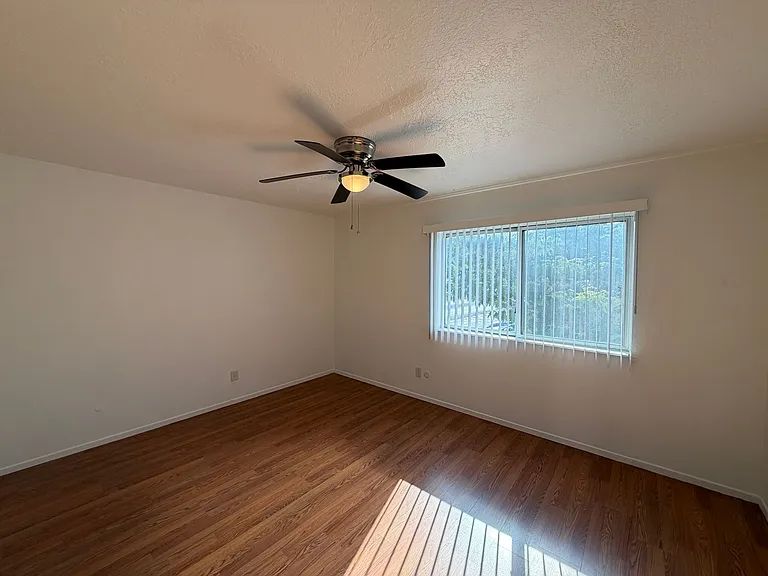 8444 Spain Rd NE — Photo 22