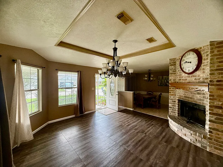 4631 Inwood Dr — Photo 13