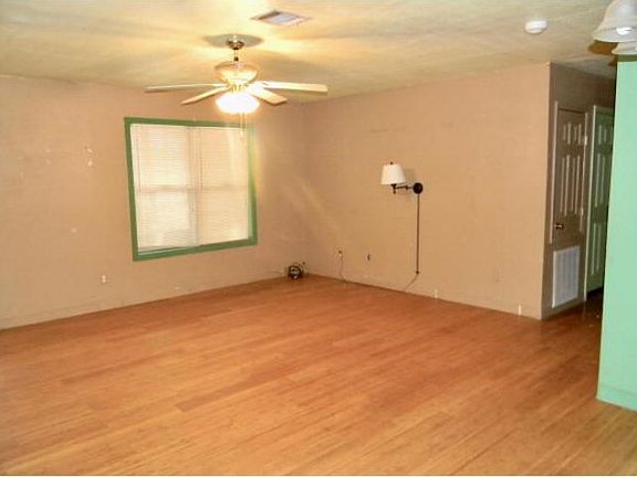 5th image of 621 County Road 505